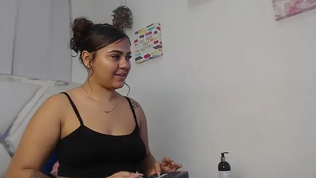 AlannaHarper online show from 25, 6, 2026