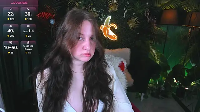 Snapshot of Elisabeth_Binder chatting on 28, 4, 2026 Elisabeth Binder online show from 28, 4, 2026