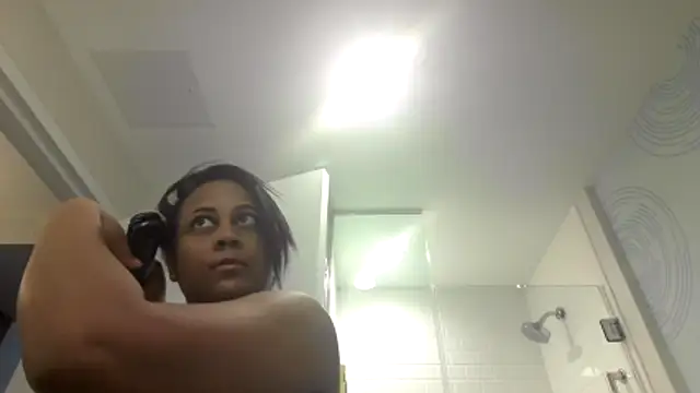 Snapshot of biancadoesit chatting on 2, 4, 2026 biancadoesit online show from 2, 4, 2026