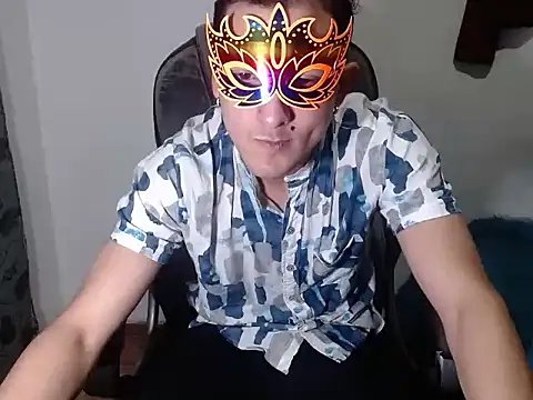 Snapshot of SexyboyHot2000 chatting on 10, 4, 2026 SexyboyHot2000 online show from 10, 4, 2026