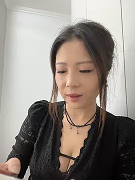 Snapshot of Lola666999 chatting on 24, 4, 2026 Lola666999 online show from 24, 4, 2026