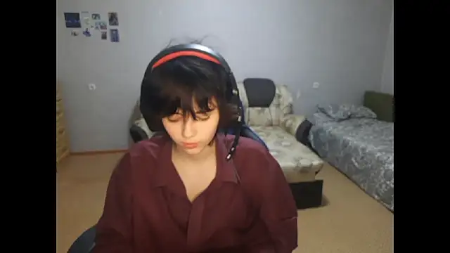 Snapshot of ShaynaLinley chatting on 18, 4, 2026 ShaynaLinley online show from 18, 4, 2026
