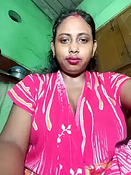 Snapshot of puja560 chatting on 17, 4, 2026 puja560 online show from 17, 4, 2026