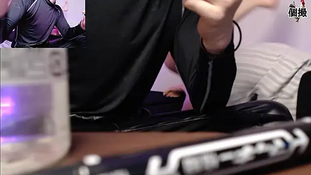 DontCloseYet online show from 15, 4, 2026