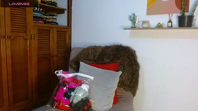Snapshot of ivanna_dl chatting on 24, 4, 2026 ivanna dl online show from 24, 4, 2026