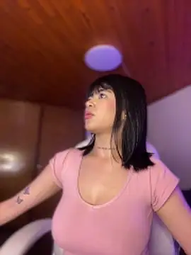 Violetaa pink18 online show from 15, 4, 2026