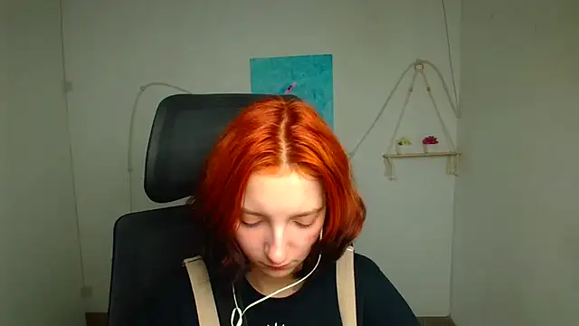 Snapshot of Butterfly_Milly chatting on 5, 5, 2026 Butterfly Milly online show from 5, 5, 2026