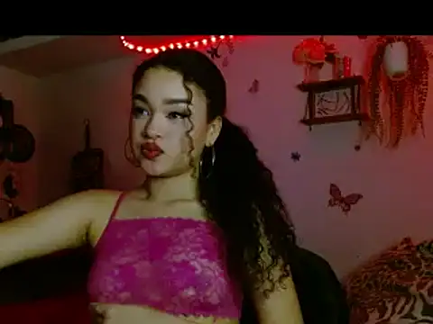 Snapshot of angel_lust1 chatting on 13, 4, 2026 angel lust1 online show from 13, 4, 2026