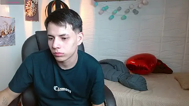 Snapshot of RoaSexi25 chatting on 26, 3, 2026 RoaSexi25 online show from 26, 3, 2026