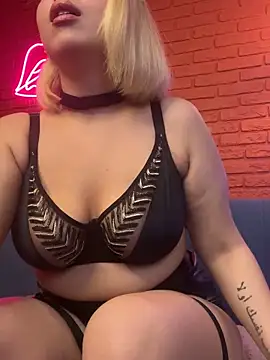 angelic coy online show from 22, 4, 2026