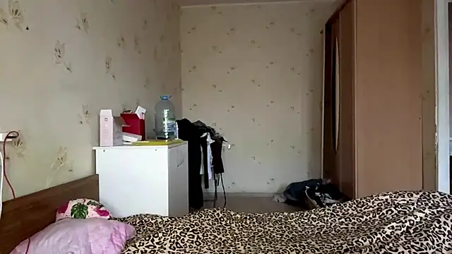 Snapshot of Sophia_Blonde chatting on 9, 4, 2026 Sophia Blonde online show from 9, 4, 2026
