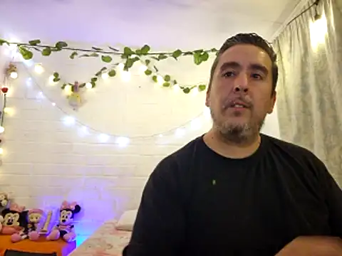 Snapshot of LASEXbellaX chatting on 4, 5, 2026 LASEXbellaX online show from 4, 5, 2026