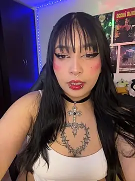 Snapshot of Hinataaa_ chatting on 21, 4, 2026 Hinataaa online show from 21, 4, 2026