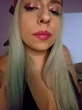 Snapshot of Yiyi_666 chatting on 27, 3, 2026 Yiyi 666 online show from 27, 3, 2026