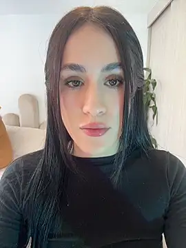 Snapshot of SerenaFox_ chatting on 8, 5, 2026 SerenaFox online show from 8, 5, 2026
