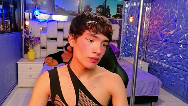 Snapshot of IsaacNovaa chatting on 16, 4, 2026 IsaacNovaa online show from 16, 4, 2026