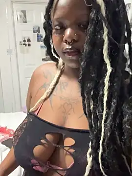 Snapshot of Nyla_xox chatting on 19, 6, 2026 Nyla xox online show from 19, 6, 2026