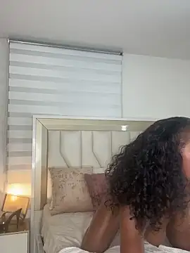 Snapshot of Ayra-starh chatting on 21, 4, 2026 Ayra-starh online show from 21, 4, 2026