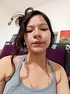 Snapshot of Ninffa_sweet21 chatting on 8, 5, 2026 Ninffa sweet21 online show from 8, 5, 2026