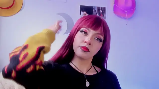 Snapshot of Nyxara- chatting on 29, 4, 2026 Nyxara- online show from 29, 4, 2026