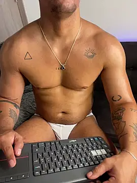 Snapshot of AndresFerro chatting on 25, 4, 2026 AndresFerro online show from 25, 4, 2026
