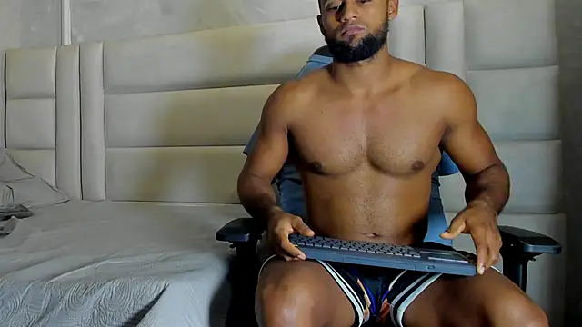 Snapshot of Dark_lennox chatting on 4, 5, 2026 Dark lennox online show from 4, 5, 2026