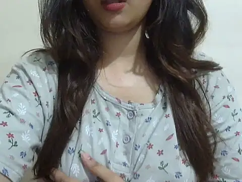 Snapshot of shivi_jaan chatting on 29, 5, 2026 shivi jaan online show from 29, 5, 2026
