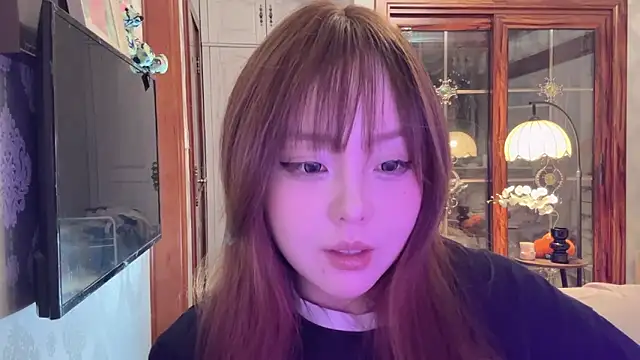 Snapshot of thelittlexx chatting on 13, 5, 2026 thelittlexx online show from 13, 5, 2026