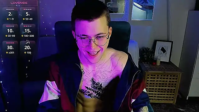 Snapshot of Thomas_Norton chatting on 29, 4, 2026 Thomas Norton online show from 29, 4, 2026