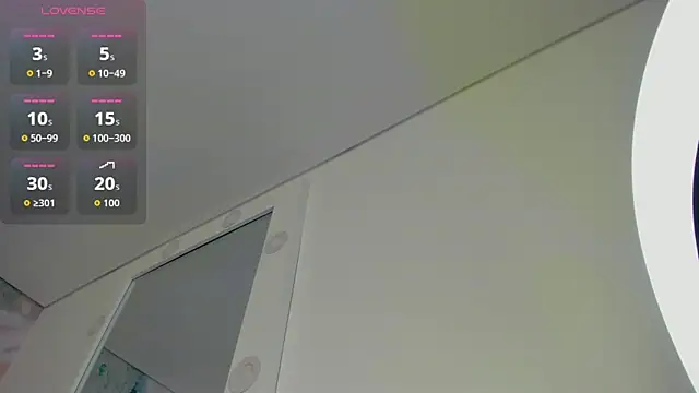 Snapshot of Derieri_Blush chatting on 8, 5, 2026 Derieri Blush online show from 8, 5, 2026