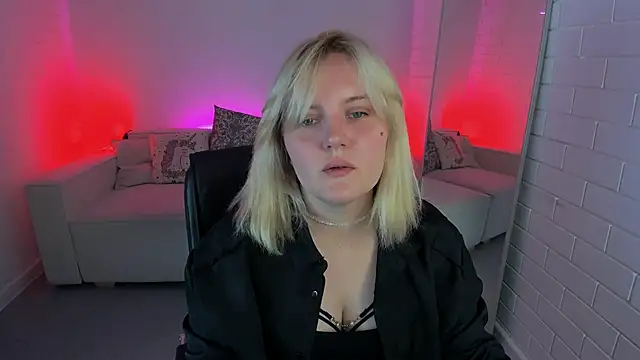 KathyBriggs online show from 14, 4, 2026