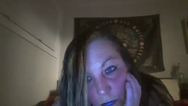 Queenemerald online show from 26, 3, 2026