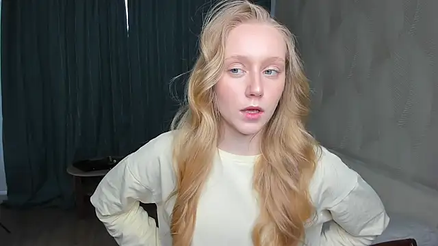 Snapshot of VestaBowmer chatting on 16, 4, 2026 VestaBowmer online show from 16, 4, 2026