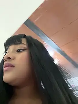 Snapshot of Saraa_M chatting on 14, 4, 2026 Saraa M online show from 14, 4, 2026
