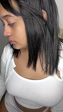 Snapshot of Saraa_M chatting on 29, 5, 2026 Saraa M online show from 29, 5, 2026