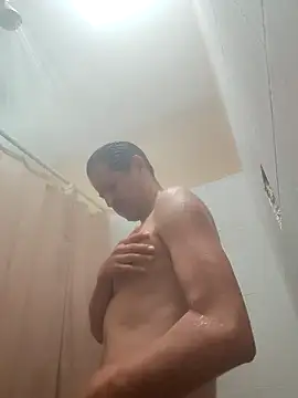 Snapshot of 40ton chatting on 31, 3, 2026 40ton online show from 31, 3, 2026