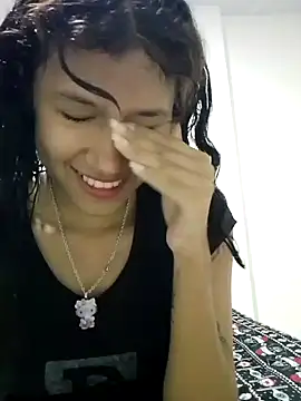 Snapshot of Yi_Uzi chatting on 15, 5, 2026 Yi Uzi online show from 15, 5, 2026