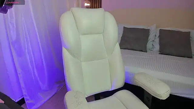 Hanna Tylor online show from 27, 3, 2026