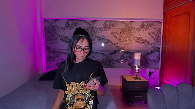 Miss KhalifaDoll online show from 15, 4, 2026