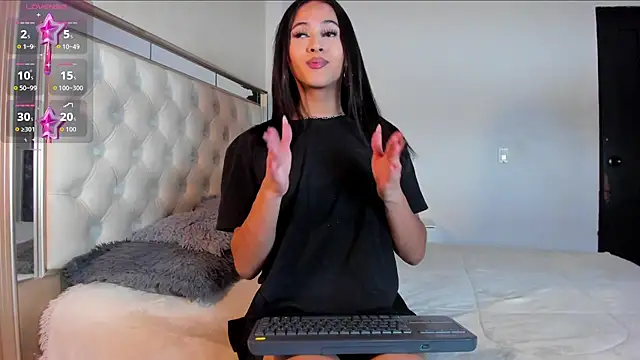 Snapshot of Miss_KhalifaDoll chatting on 8, 7, 2026 Miss KhalifaDoll online show from 8, 7, 2026