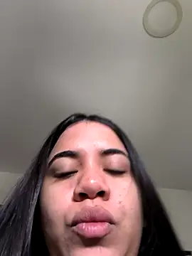 Snapshot of Annarhode chatting on 11, 4, 2026 Annarhode online show from 11, 4, 2026