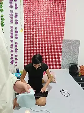 Geneviieve and scott hot online show from 30, 4, 2026