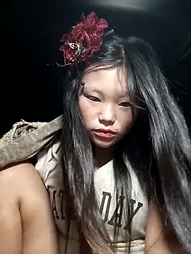 Snow-queen online show from 10, 4, 2026