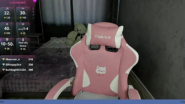 Snapshot of Loly_Cuttie chatting on 11, 4, 2026 Loly Cuttie online show from 11, 4, 2026