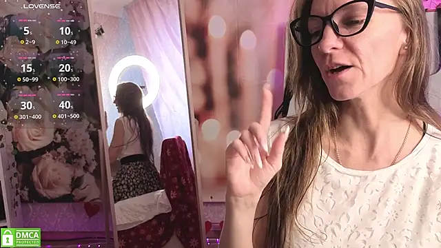 jesica mooonn online show from 18, 5, 2026