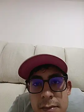 carlos and santy online show from 16, 4, 2026