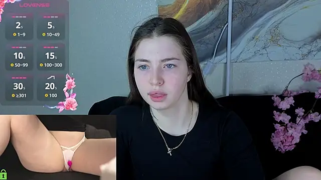 Snapshot of honey_cherrry chatting on 28, 4, 2026 honey cherrry online show from 28, 4, 2026