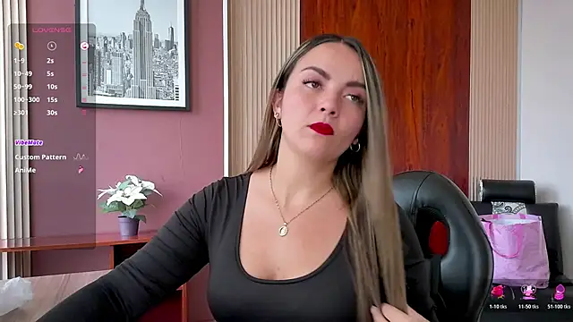 Snapshot of NatyVelvet chatting on 28, 4, 2026 NatyVelvet online show from 28, 4, 2026