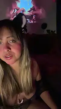 Snapshot of NinaValencia_ chatting on 18, 4, 2026 NinaValencia online show from 18, 4, 2026