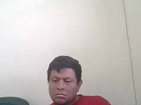Snapshot of Luis-Armando chatting on 21, 4, 2026 Luis-Armando online show from 21, 4, 2026